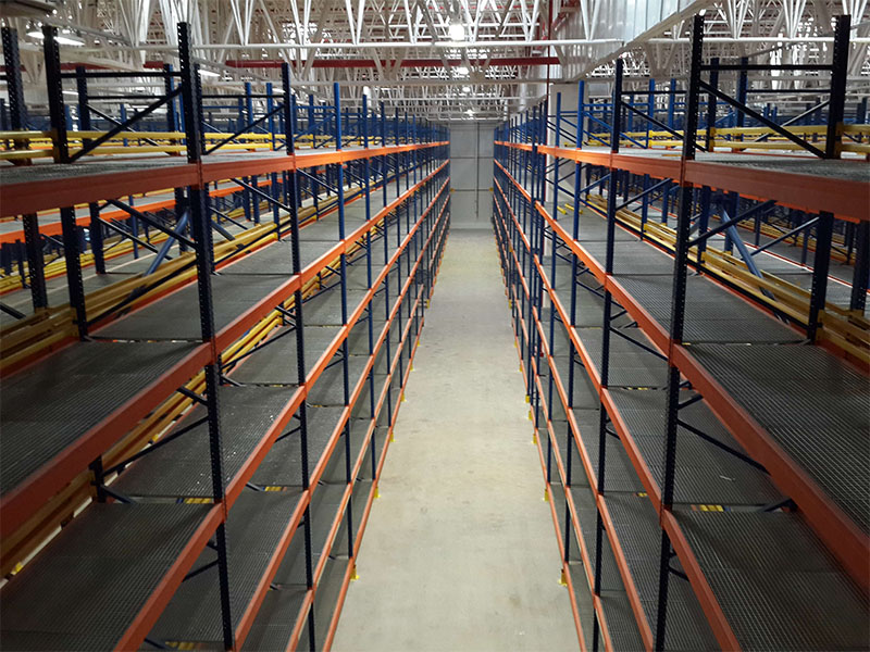 Sırt Sırta Depo Raf Sistemleri